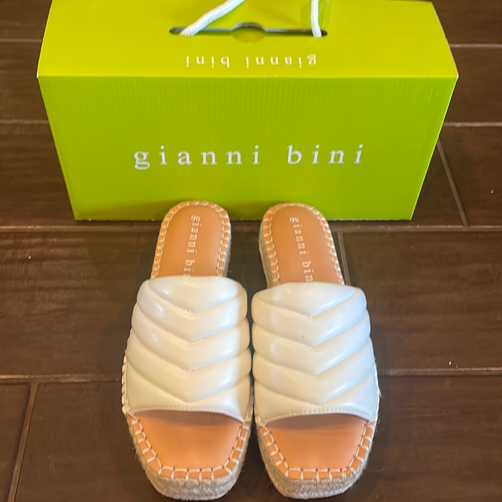 Gianni Bini White Women's Slide Sandals